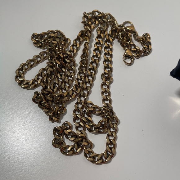 DIOR ROUGE Gold Minaudiere Pouch Clutch Handbag LIMITED EDITION 2021 Christmas - Picture 12 of 16